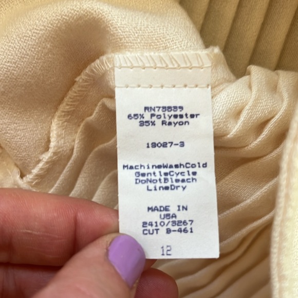 Worthington Vintage Cream Midi Pleated Skirt- made in USA - Picture 3 of 3